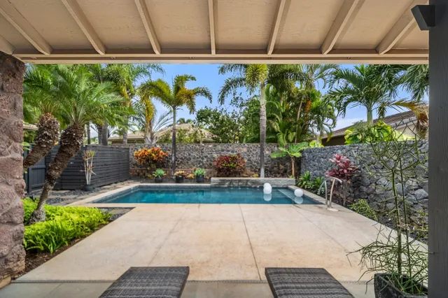 $2,595,000 | 20 Hoohale Street, Kihei, HI 96753