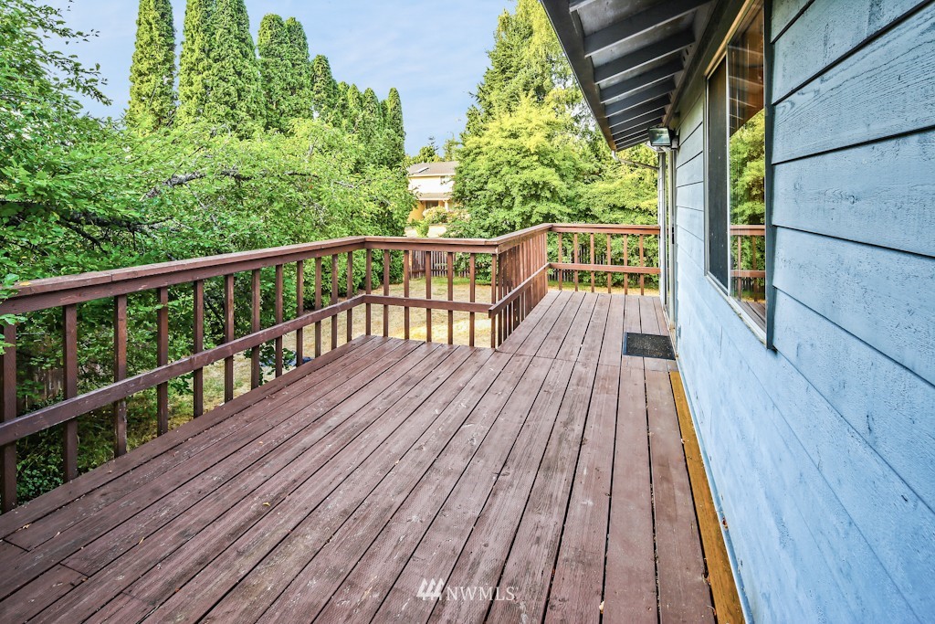 17330 26th Avenue Southeast Bothell, WA 98012 - Photo 8 of 21