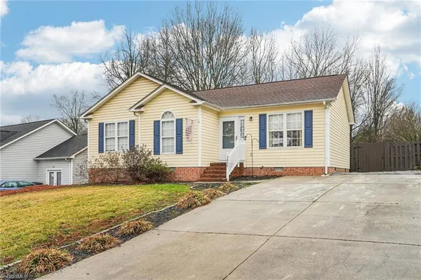 $245,000 | 3630 Southpark Drive, High Point, NC 27263