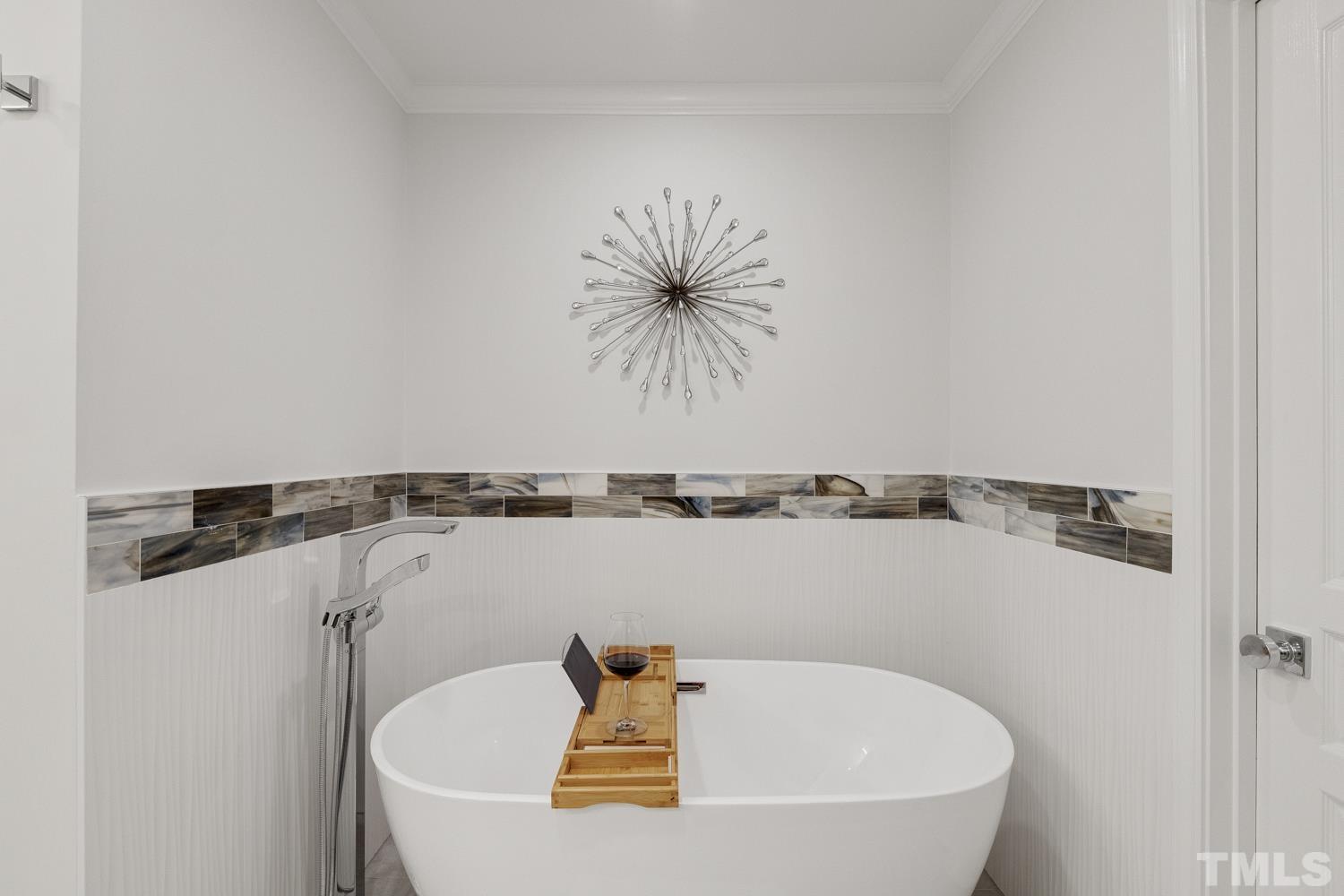 3917 Sunset Maple Court Raleigh, NC 27612 - Photo 45 of 54 a bathroom with a bathtub