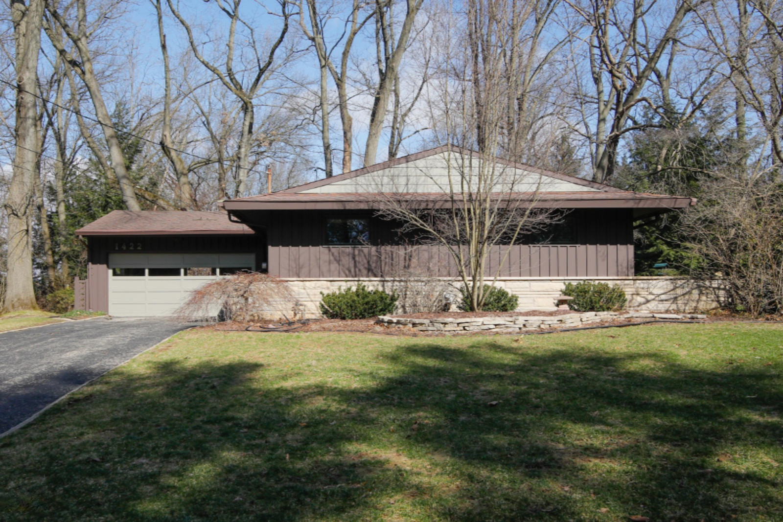 1422 Lama Road Kalamazoo, MI 49008 - Photo 1 of 28 1422 Lama Rd-102