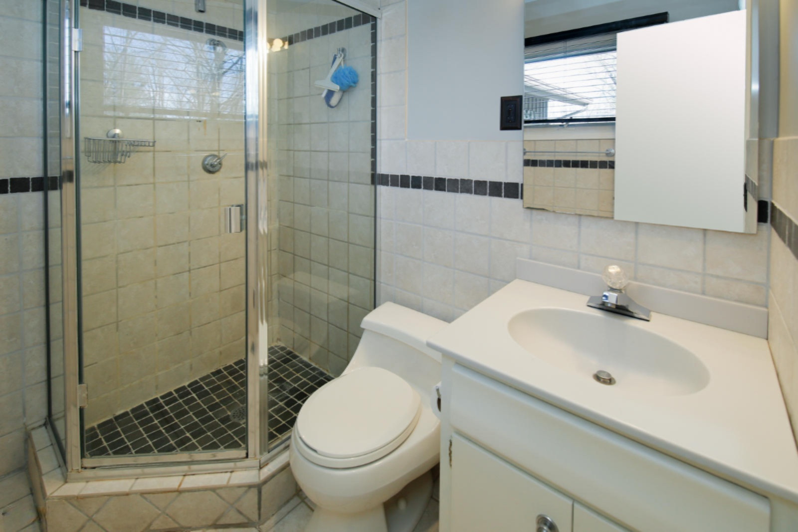 1422 Lama Road Kalamazoo, MI 49008 - Photo 13 of 28 1422 Lama Rd-114