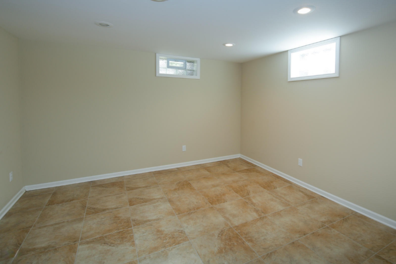 1422 Lama Road Kalamazoo, MI 49008 - Photo 20 of 28 1422 Lama Rd-121