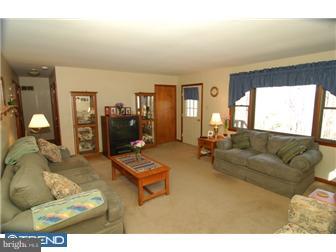 105 Sunset Hill Road Boyertown, PA 19512 - Photo 7 of 12 Living Room