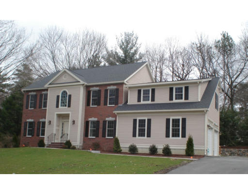 8 Scotland Road Lexington, MA 02420 - Photo 1 of 18 a front view of a house with a yard