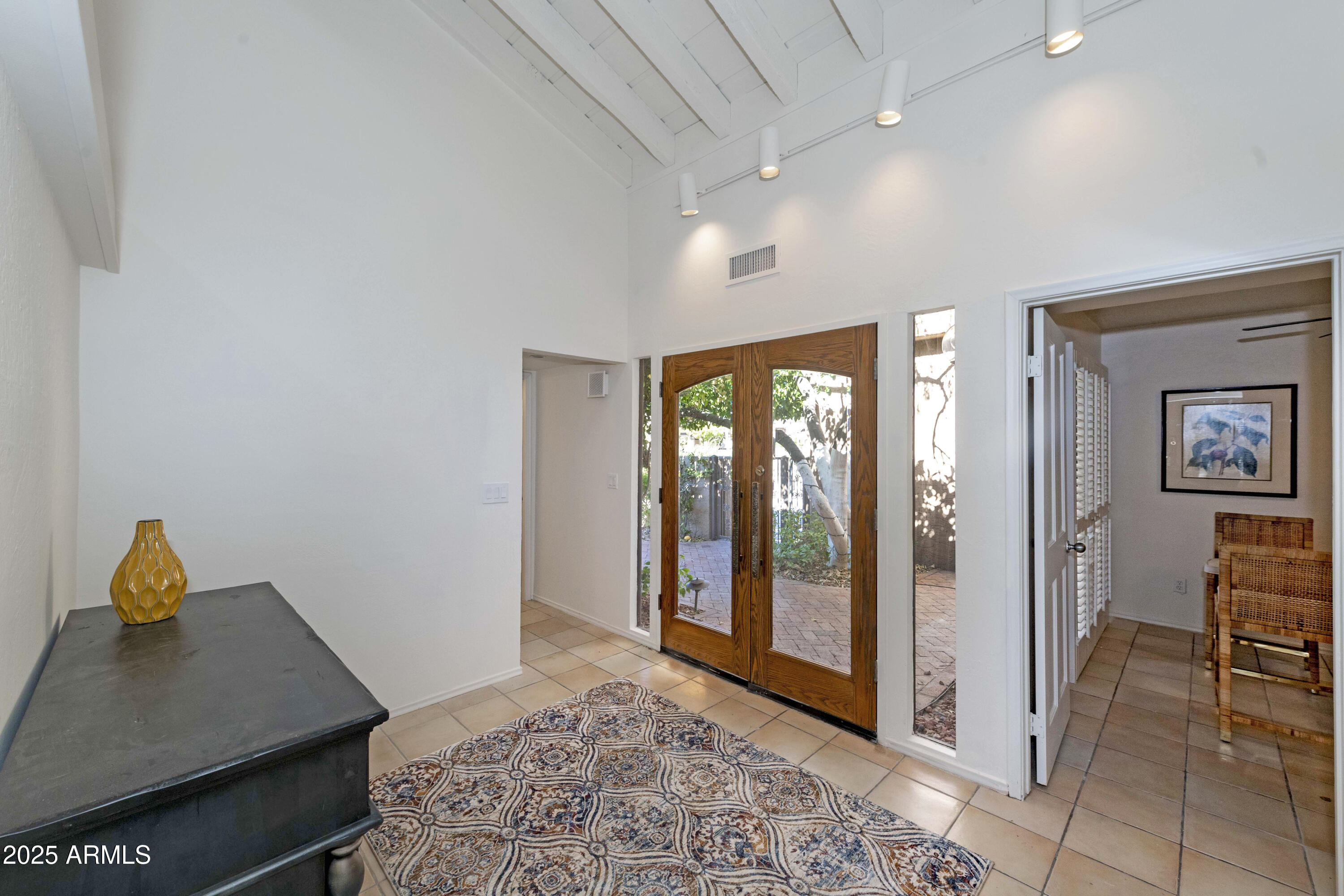 4446 East Camelback Road, Unit 109 Phoenix, AZ 85018 - Photo 7 of 42 R-4446 E Camelback Rd Uit 109 Scottsdale