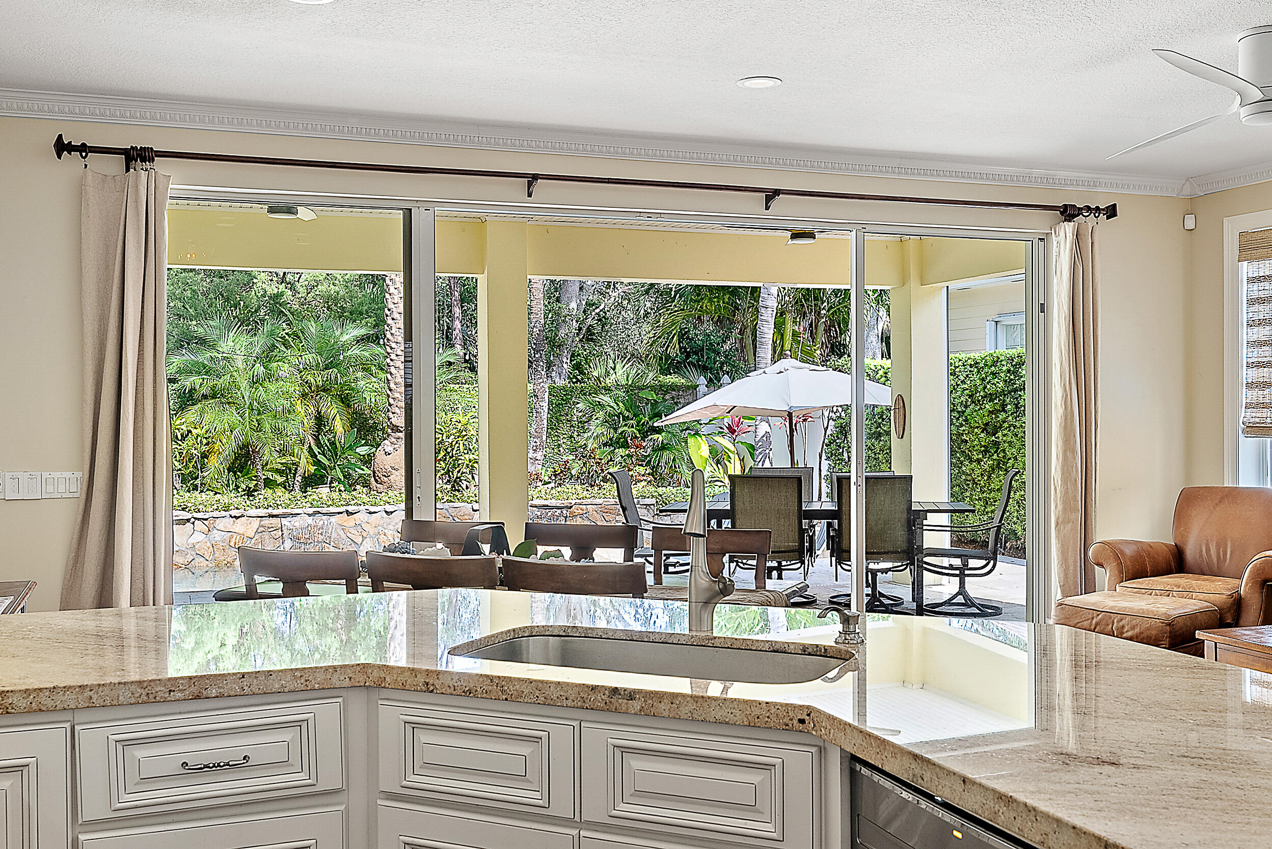 140 Sweet Bay Circle Jupiter, FL 33458 - Photo 14 of 36 140 Sweet Bay-7