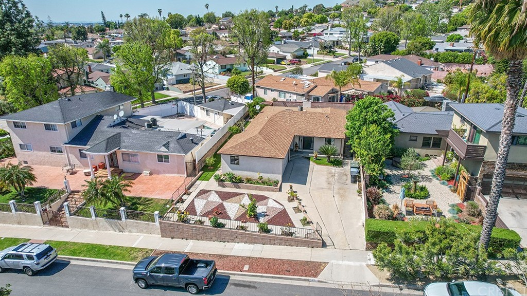 707 Brown Drive Burbank, CA 91504 - Photo 4 of 5 an aerial view of residential houses with outdoor space