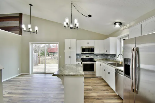 $299,900 | 613 7th Street South, Sartell, MN 56377