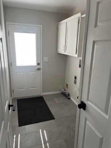 a view of walk in closet