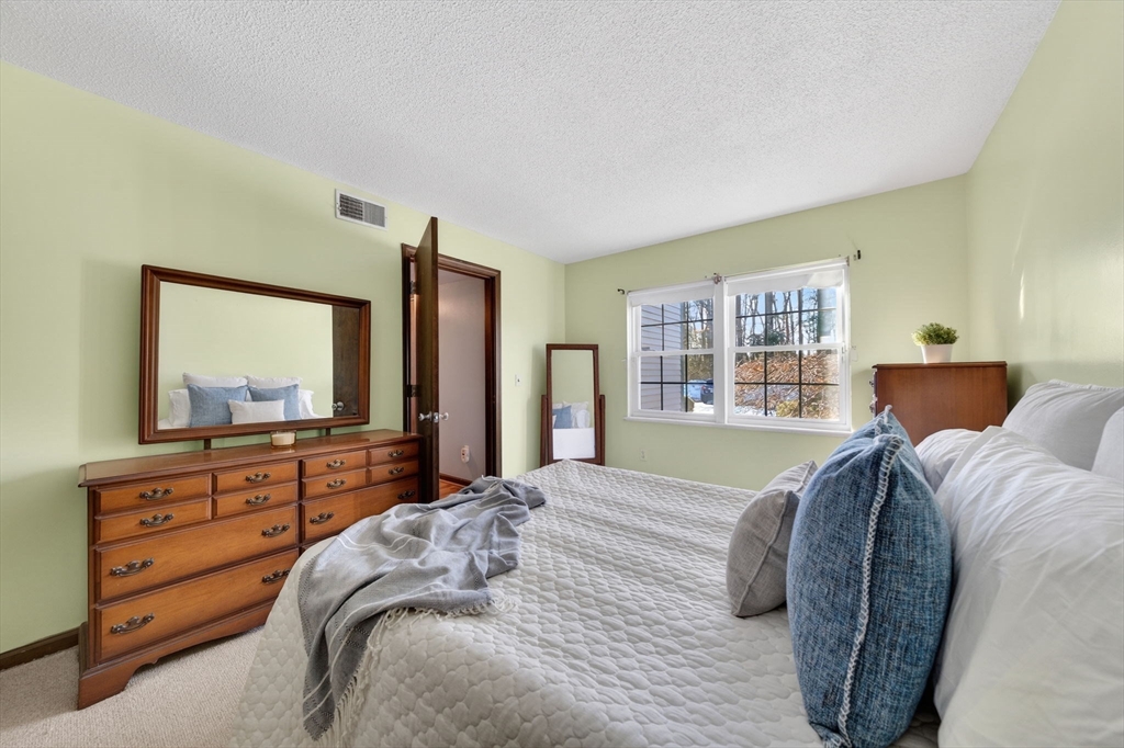 1940 Phillips Road, Unit 15 New Bedford, MA 02745 - Photo 18 of 21
