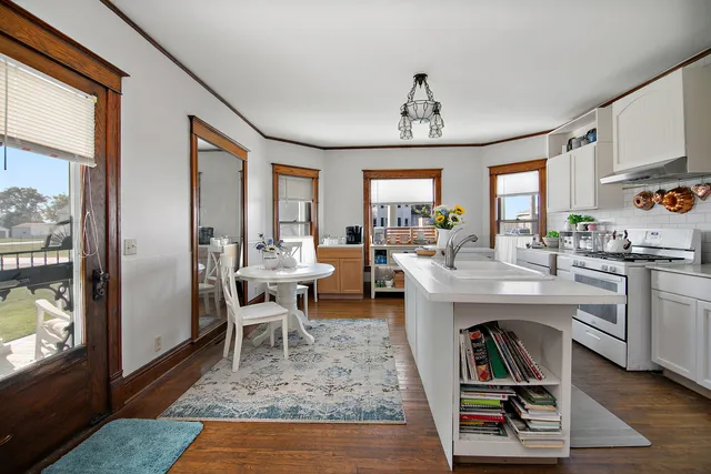 $198,000 | 105 West Dorion Street, Beaverville, IL 60912