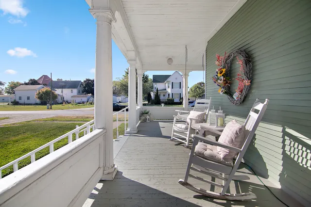 $198,000 | 105 West Dorion Street, Beaverville, IL 60912