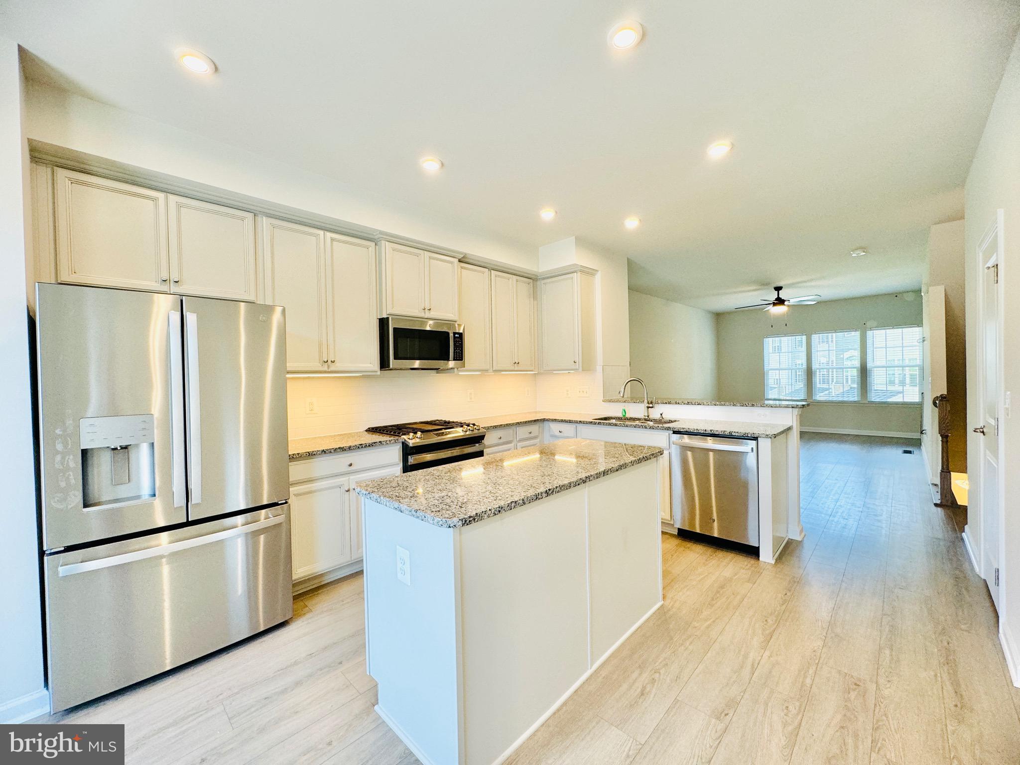 18374 Reaper Hl Court Triangle, VA 22172 - Photo 4 of 23