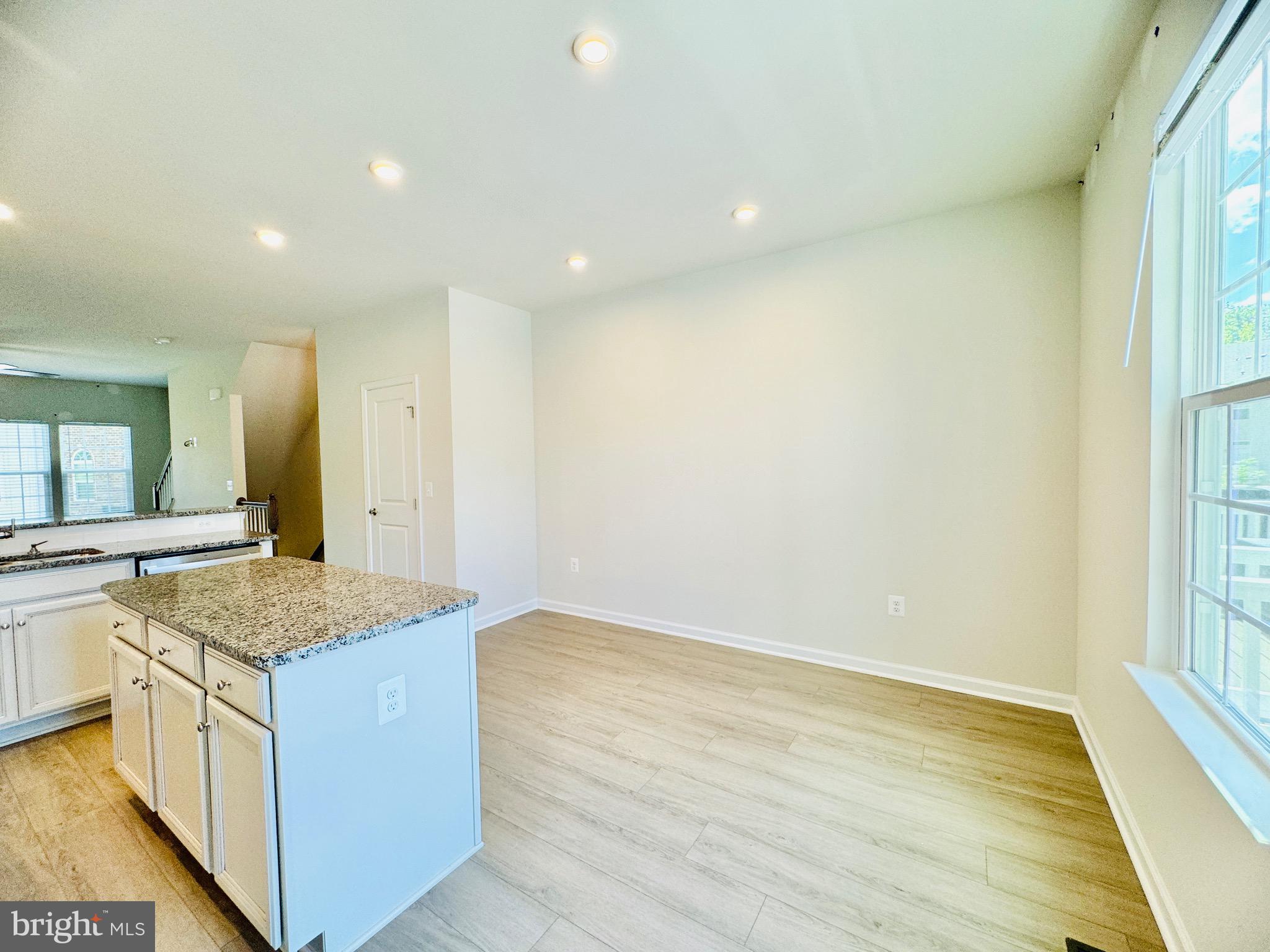 18374 Reaper Hl Court Triangle, VA 22172 - Photo 7 of 23