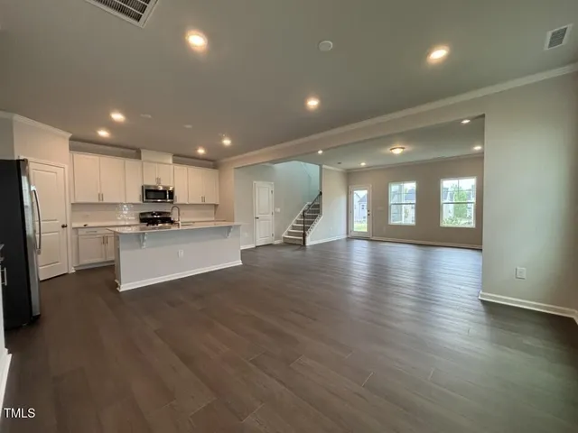 $2,300 | 525 Hanover Shore Lane, Raleigh, NC 27610