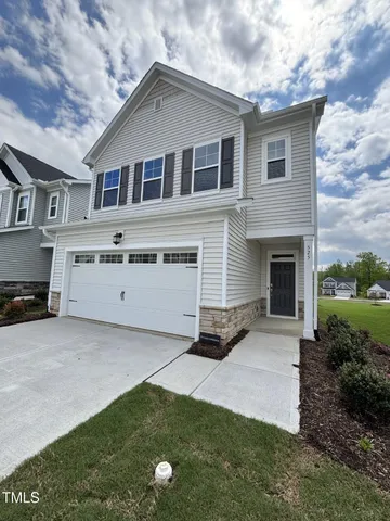 $2,300 | 525 Hanover Shore Lane, Raleigh, NC 27610