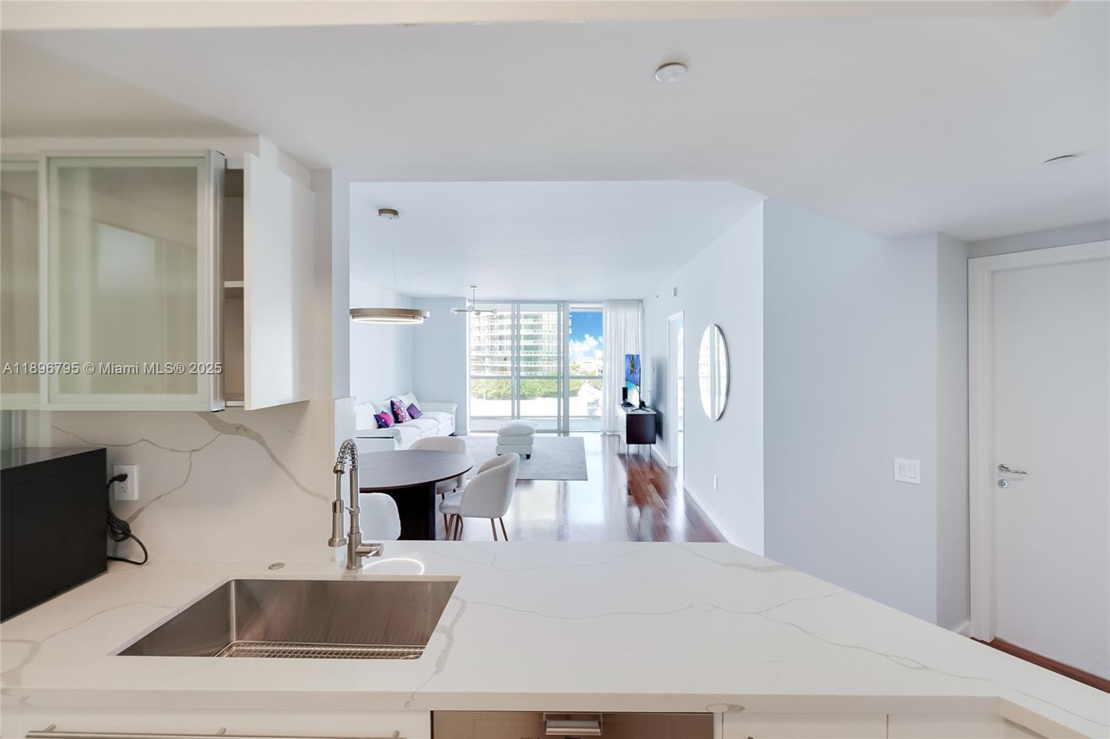 450 Alton Road, Unit 906 Miami Beach, FL 33139 - Photo 11 of 77