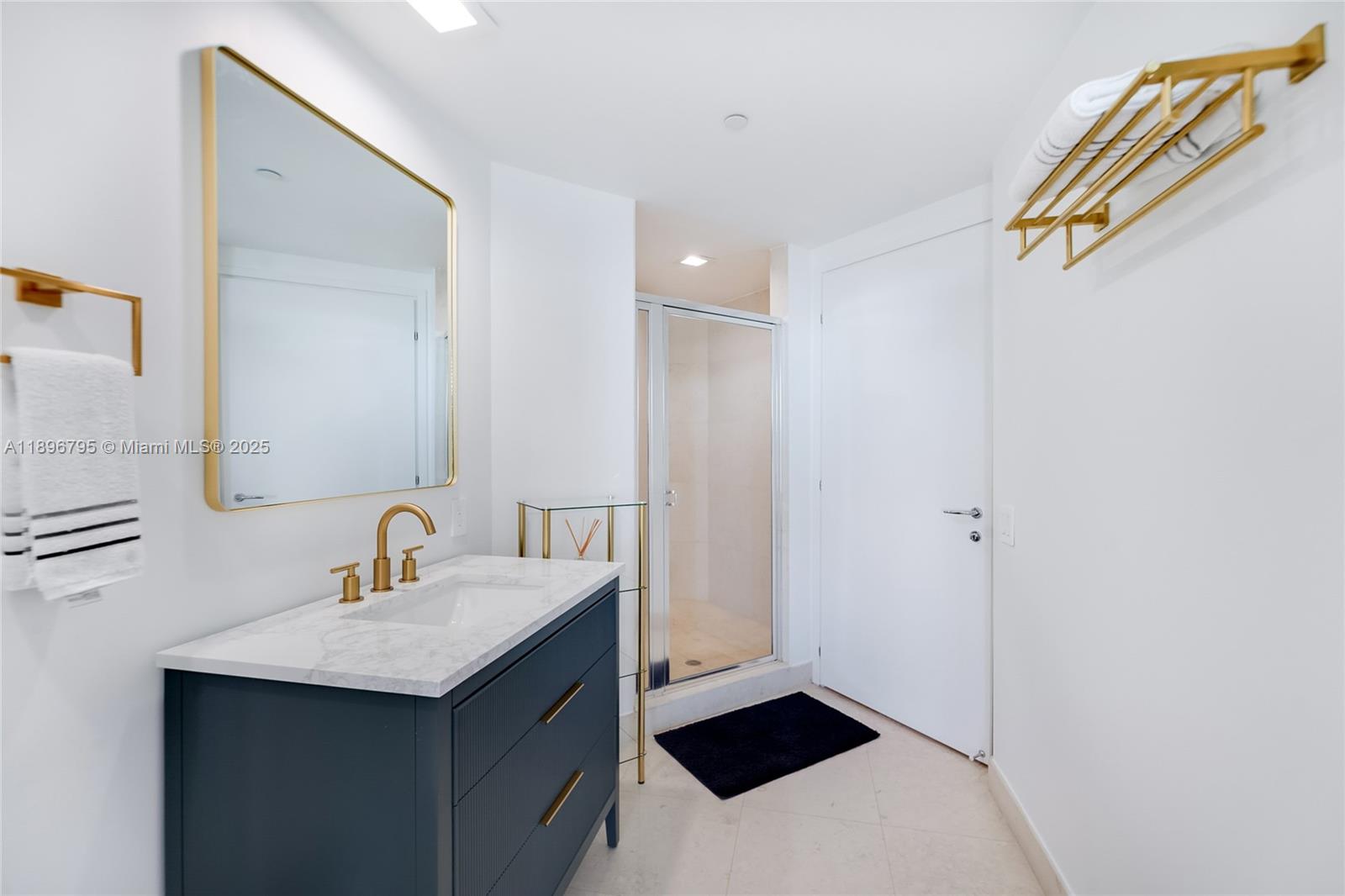 450 Alton Road, Unit 906 Miami Beach, FL 33139 - Photo 20 of 77