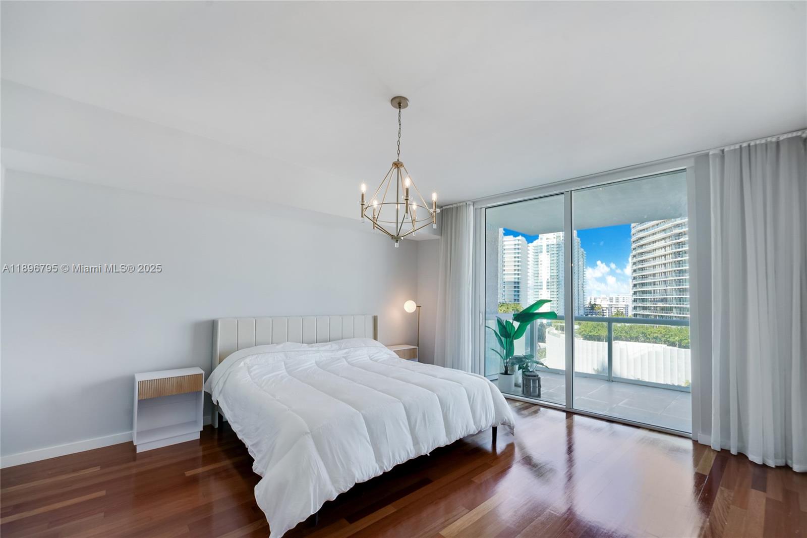 450 Alton Road, Unit 906 Miami Beach, FL 33139 - Photo 23 of 77