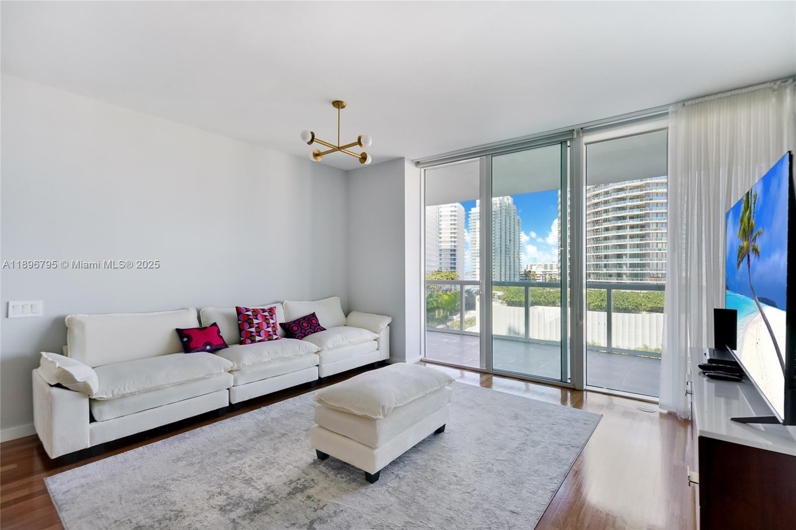 450 Alton Road, Unit 906 Miami Beach, FL 33139 - Photo 3 of 77