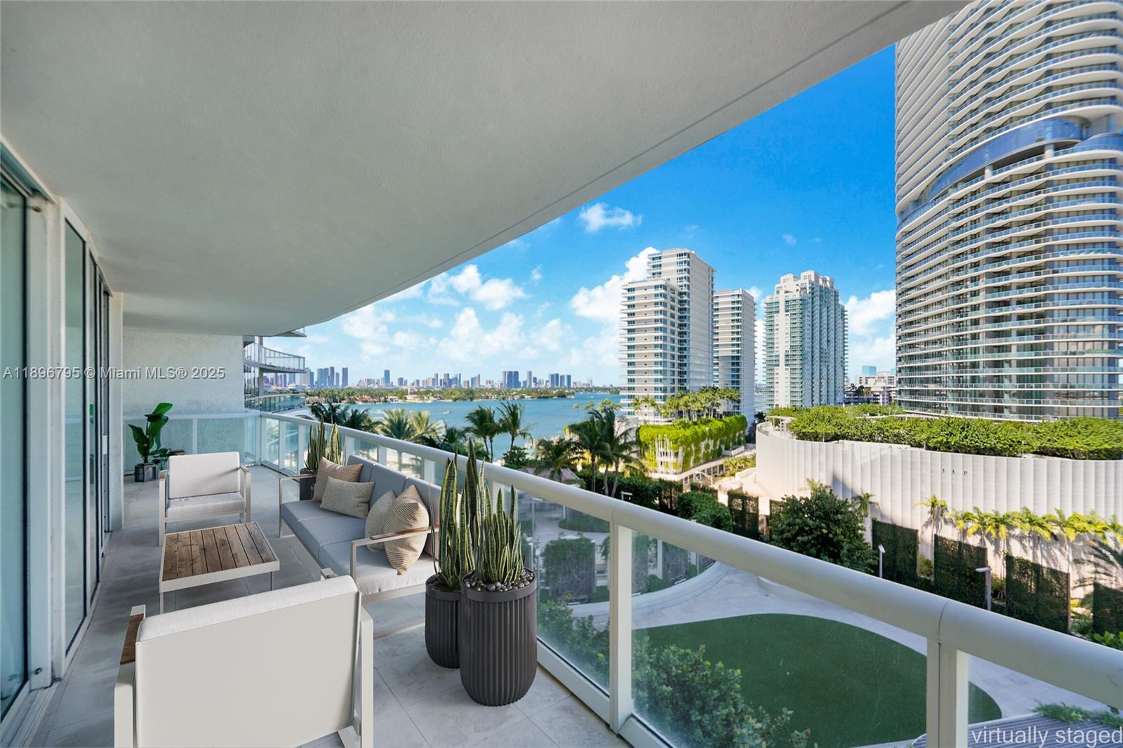 450 Alton Road, Unit 906 Miami Beach, FL 33139 - Photo 33 of 77 Virtual Photo