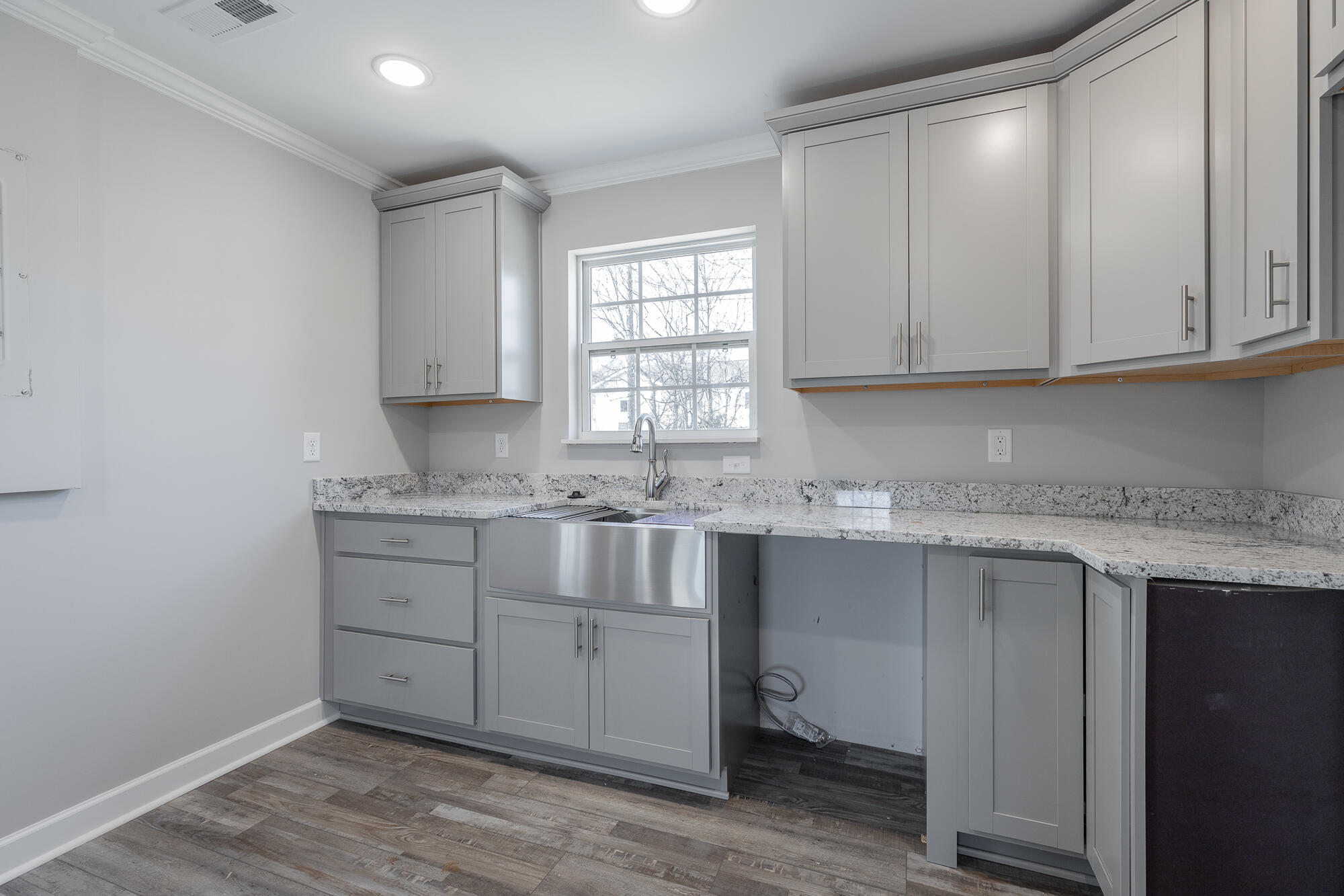 2115 Riverside Drive Chattanooga, TN 37406 - Photo 12 of 39 2115 Riverside Drive HD-10