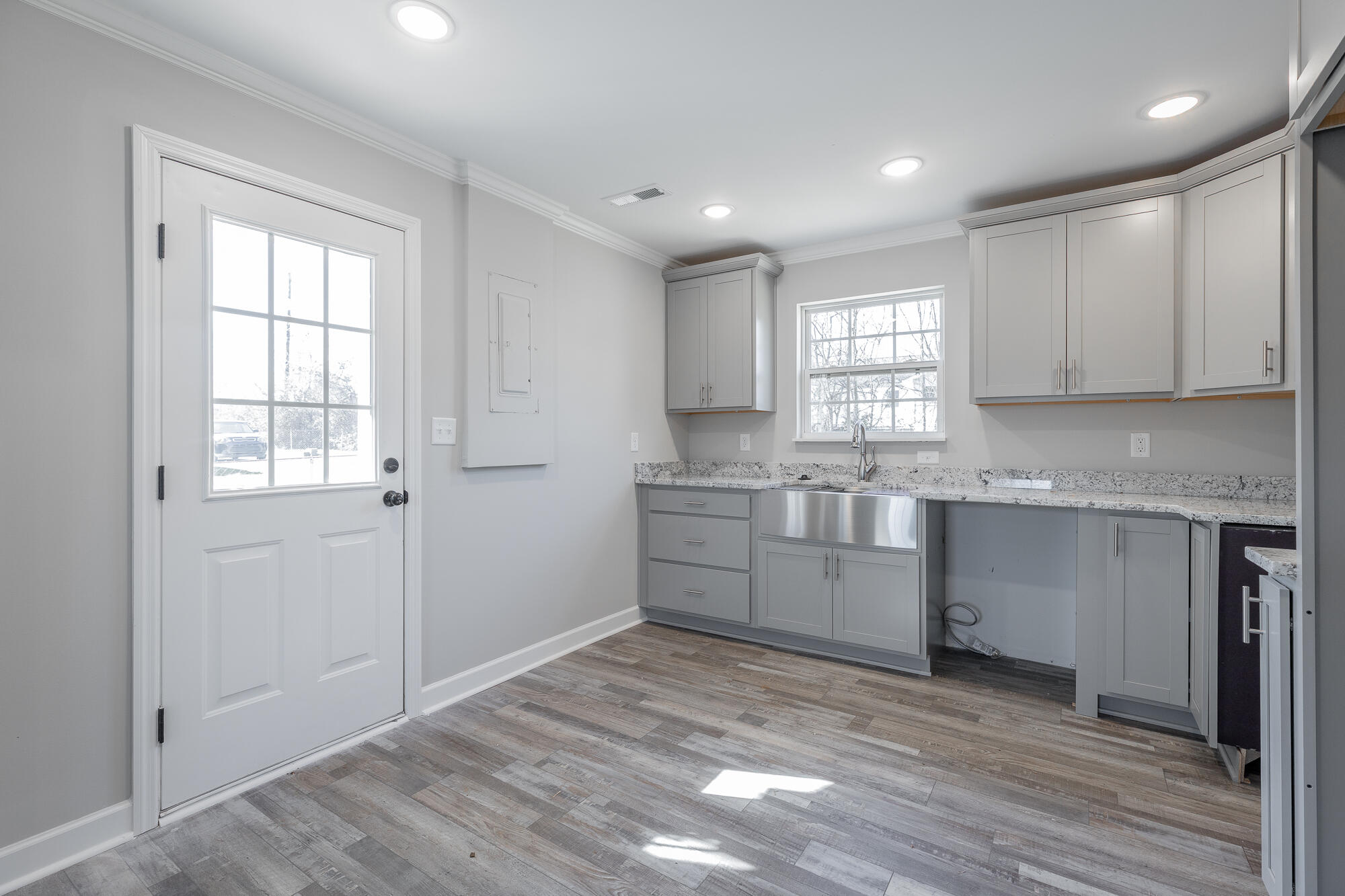 2115 Riverside Drive Chattanooga, TN 37406 - Photo 8 of 39 2115 Riverside Drive HD-6