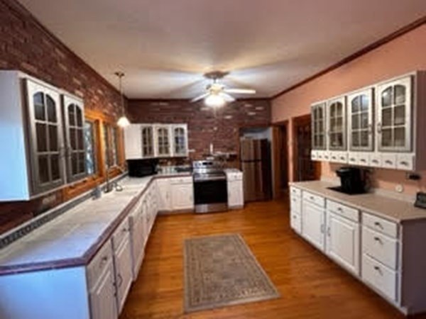 15 Churchill Street Springfield, MA 01108 - Photo 10 of 29 Gallery Image 10
