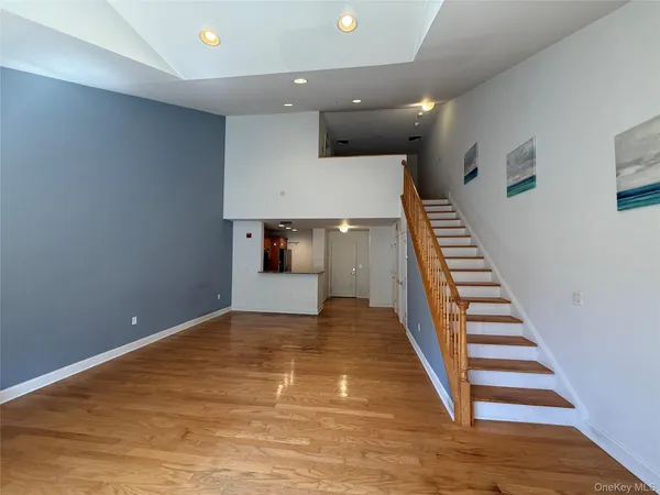 $3,500 | 1405 Round Pointe Drive, Haverstraw, NY 10927