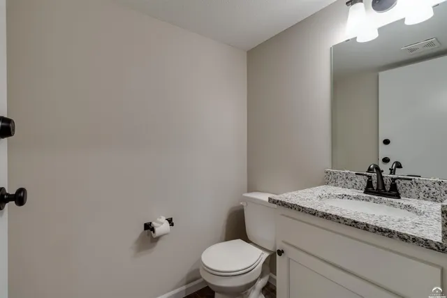 $299,950 | 2810 Chasehire Drive, Lawrence, KS 66046