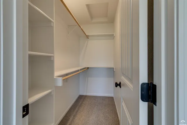 $299,950 | 2810 Chasehire Drive, Lawrence, KS 66046