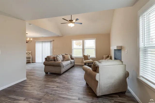 $299,950 | 2810 Chasehire Drive, Lawrence, KS 66046