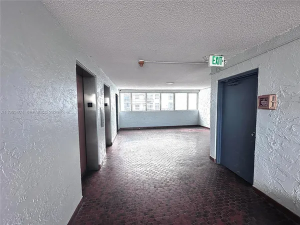 $1,700 | 750 Northwest 43rd Avenue, Unit 416, Miami, FL 33126