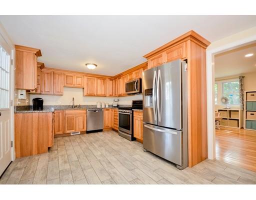 467 Cotuit Road Mashpee, MA 02649 - Photo 12 of 21