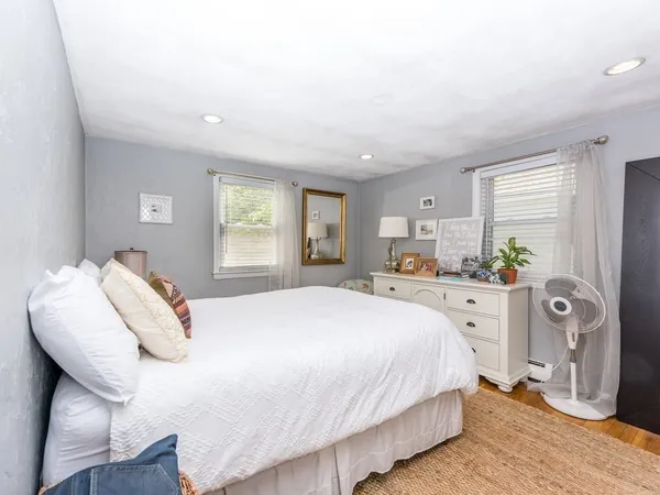 $2,600 | 109 Olive Avenue, Unit 1, Malden, MA 02148