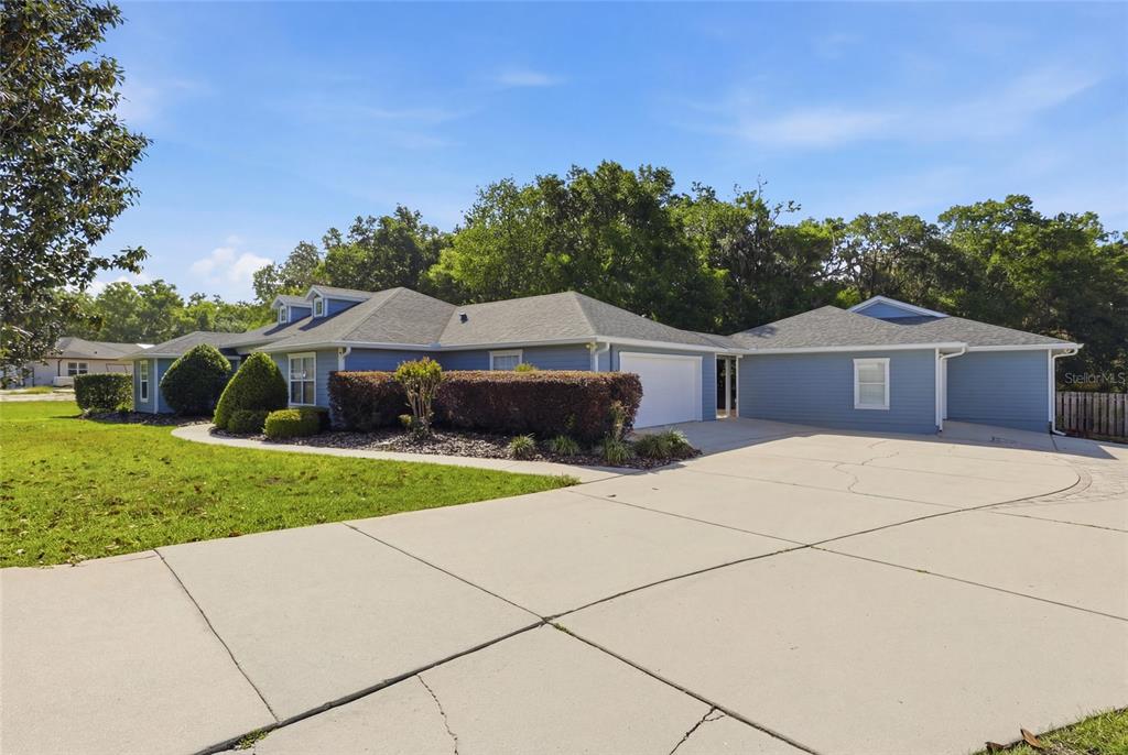 9733 Southwest 104th Lane Gainesville, FL 32608 - Photo 5 of 72