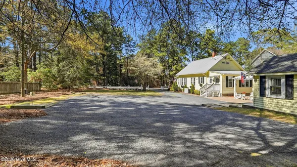 $619,000 | 745 North May Street, Southern Pines, NC 28387