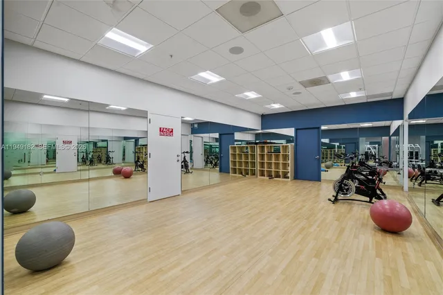 $3,650 | 19380 Collins Avenue, Unit 901, Sunny Isles Beach, FL 33160