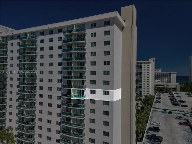 $3,650 | 19380 Collins Avenue, Unit 901, Sunny Isles Beach, FL 33160