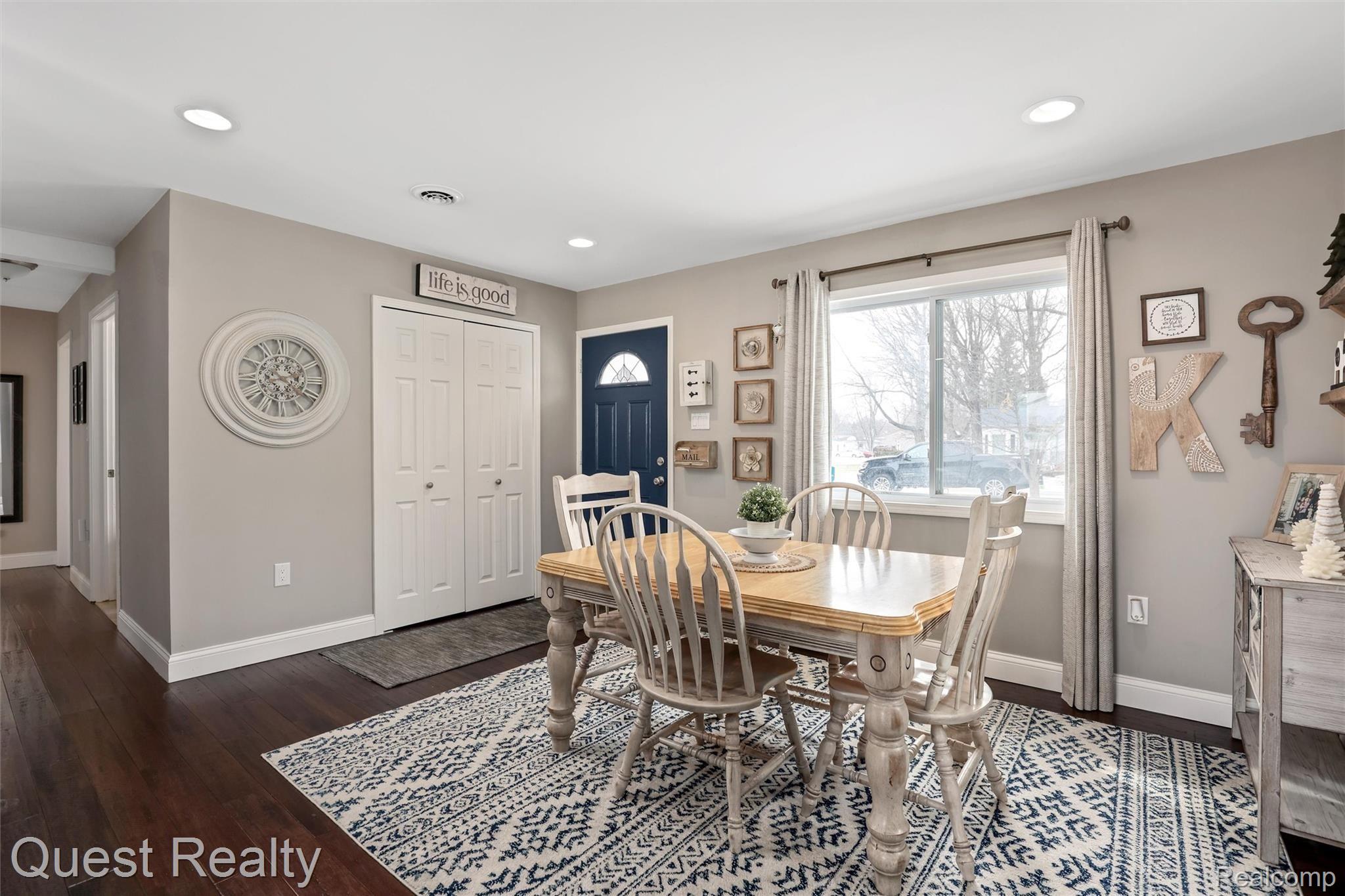 3539 Minton Road Lake Orion, MI 48359 - Photo 6 of 29 Beautiful wood floors greet you!