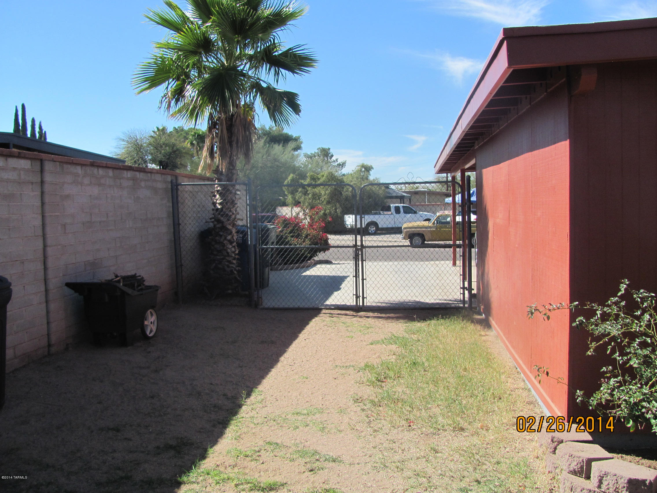 8309 East Rolling Ridge Street Tucson, AZ 85710 - Photo 8 of 35