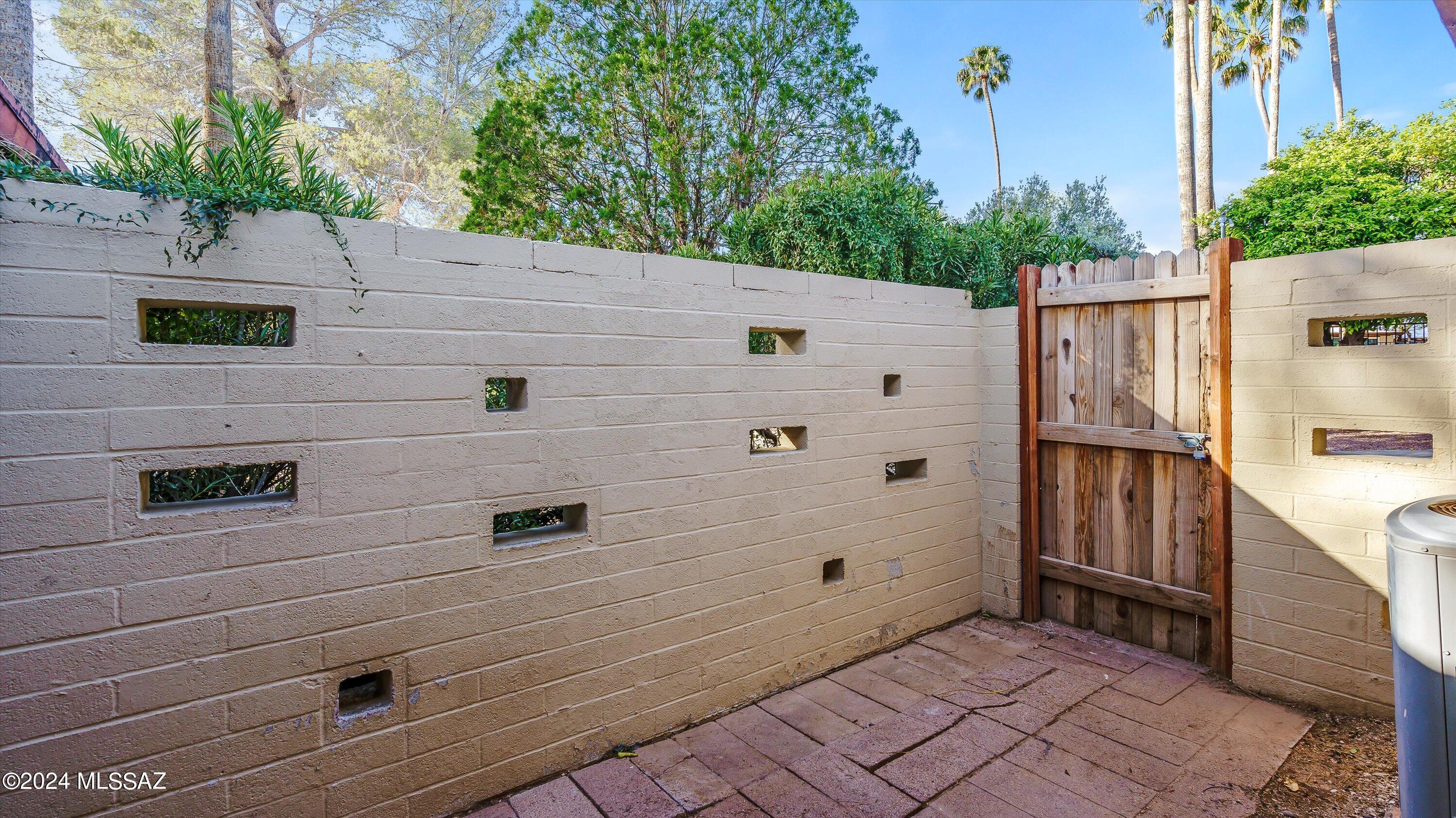 1002 South Kolb Road, Unit 23 Tucson, AZ 85710 - Photo 21 of 25 Gallery Image 21
