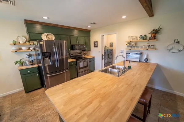 $2,300 | 301 Antietam Drive, Victoria, TX 77904