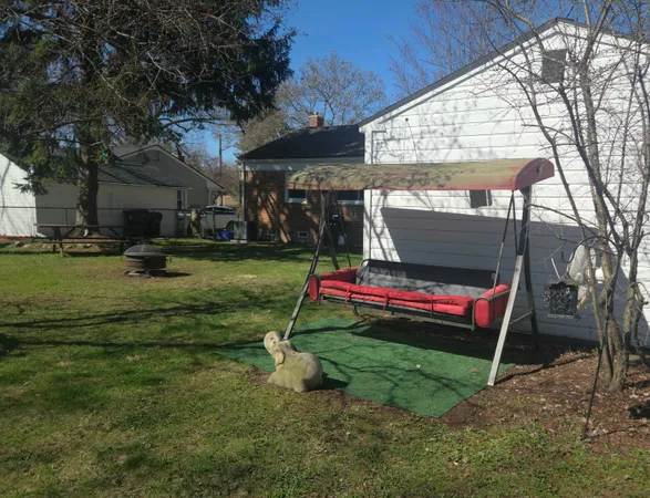 $209,000 | 15058 Dixie, Redford, MI 48239