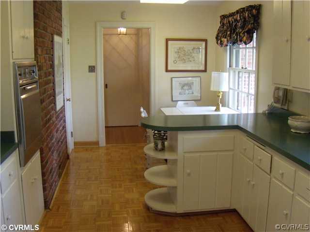 501 Ridge Top Road Henrico, VA 23229 - Photo 6 of 12 Kitchen