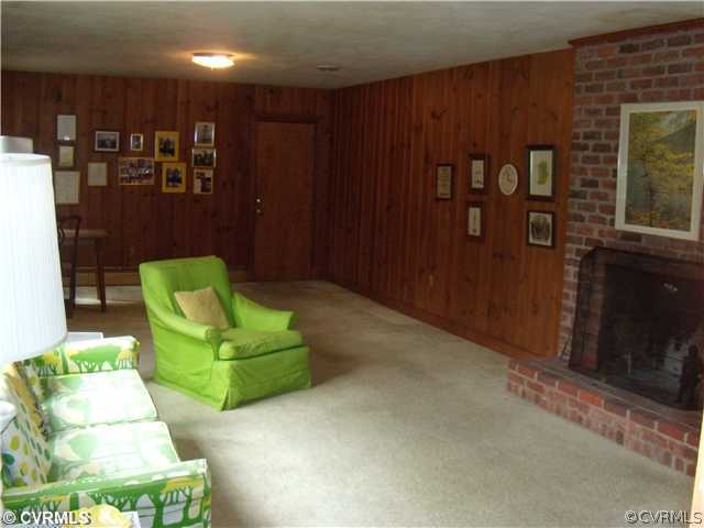 501 Ridge Top Road Henrico, VA 23229 - Photo 7 of 12 Den/Family/Great Room