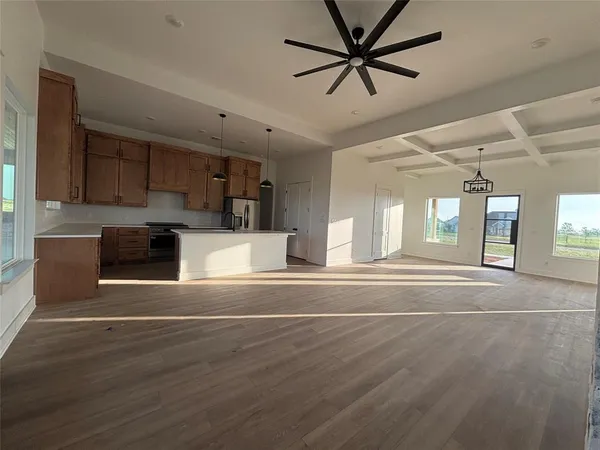 $799,900 | 496 Willow Moon Ranch Road, Crawford, TX 76638