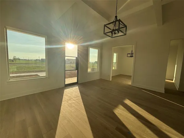 $799,900 | 496 Willow Moon Ranch Road, Crawford, TX 76638