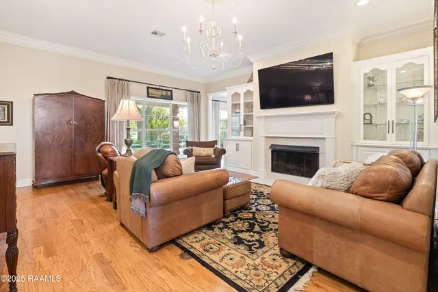 $579,000 | 203 Oakmont Circle, Broussard, LA 70518